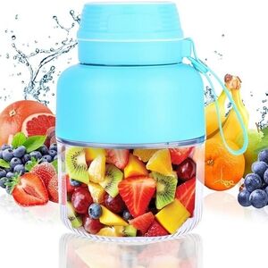 NIB portable Blender 20 Oz Blue With Carry Strap